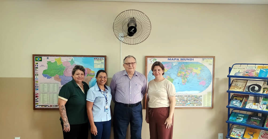 Escolas de Bebedouro recebem doação de mapas